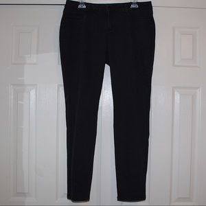 Black L.E.I Jeans
